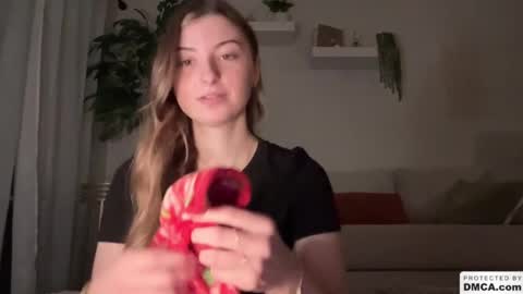 Ella online show from February 19, 5:27 am