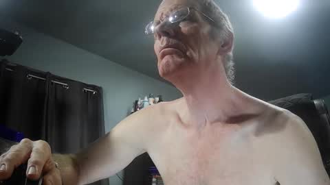 fantasyresort online show from December 14, 1:01 am