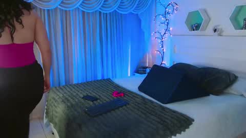 Farah online show from February 2, 12:12 pm