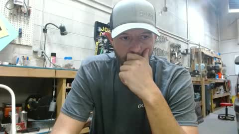 farmboy4720 online show from September 13, 2:19 pm