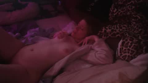 farty_sluts online show from September 12, 9:55 am