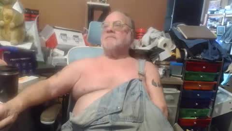 Fred. online show from April 26, 9:01 pm