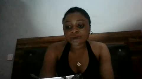 fatpussiei8 online show from May 24, 7:31 pm