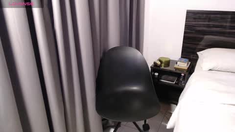 Snapshot of faustosaenz chatting on March 4, 2:17 am FAUSTO online show from March 4, 2:17 am