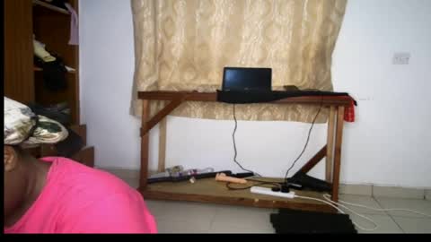 favgal online show from May 5, 5:14 am