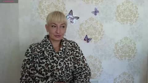 Snapshot of favorite_angel chatting on September 26, 8:55 am favorite_angel online show from September 26, 8:55 am