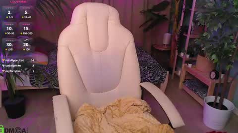 Fay online show from July 26, 3:42 pm
