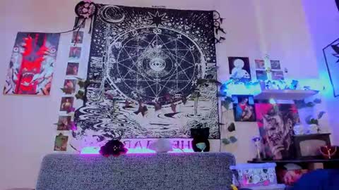 Diva online show from July 12, 2:37 am