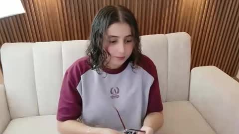 Feelena online show from March 13, 6:55 pm