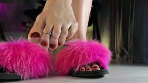 Kris online show from February 2, 3:30 pm