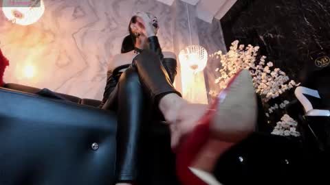 feetbynic online show from September 24, 10:38 pm