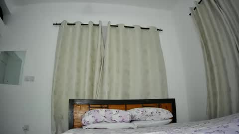 feetlovely507541 online show from November 30, 7:32 pm