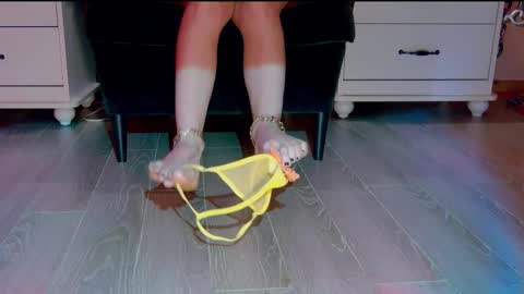 FeetVibe online show from February 26, 8:07 am