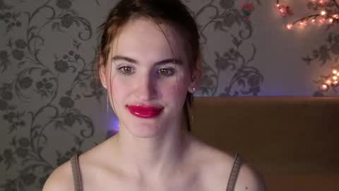 Frida online show from May 3, 9:10 pm