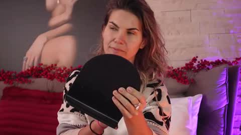 FeliciaKrige online show from December 15, 9:22 pm