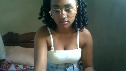 felicie515247 online show from March 10, 10:19 am