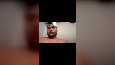 felipeluisrf online show from April 12, 5:33 am