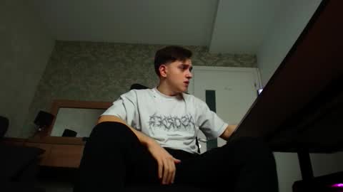 FelixStark online show from November 1, 6:01 am