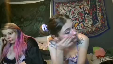 Jude online show from December 17, 1:29 am