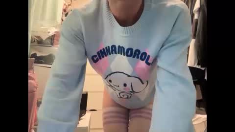 femboyfangs online show from October 13, 7:49 pm