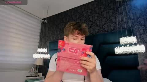 Femboy Max online show from July 10, 11:59 am
