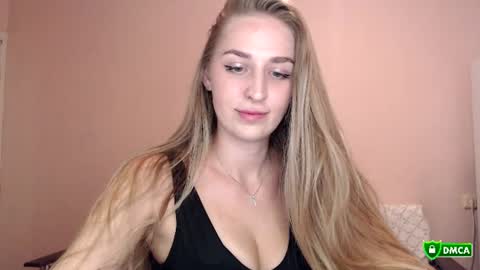 Femke online show from July 2, 7:08 pm