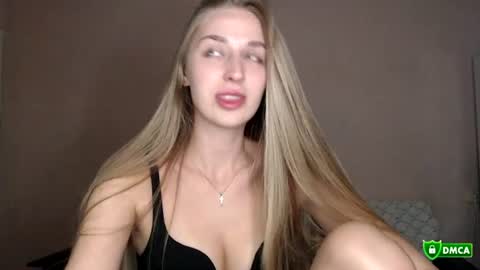 Femke online show from June 20, 11:11 pm