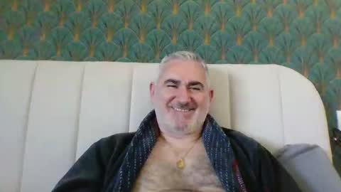 Antonio online show from March 31, 2:28 pm