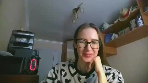 feraliss online show from January 13, 10:23 am