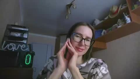 feraliss online show from March 18, 11:27 am