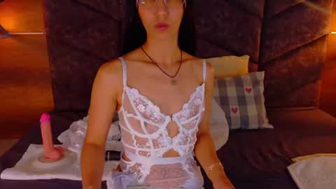 FERNANDA BROWN  online show from July 18, 8:44 pm