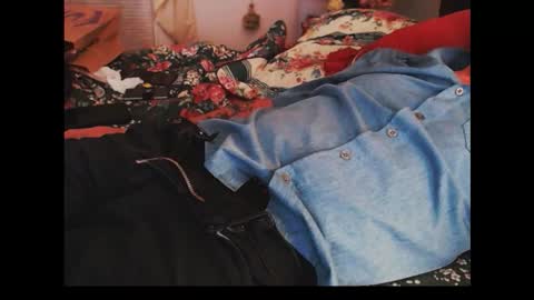 ferra_testarossa online show from February 15, 5:10 am