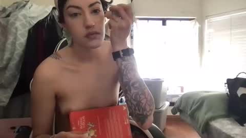 fgsammie online show from March 2, 9:21 pm