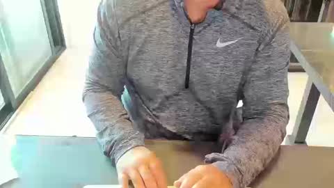 Snapshot of fhetzl chatting on October 11, 12:15 am fhetzl online show from October 11, 12:15 am