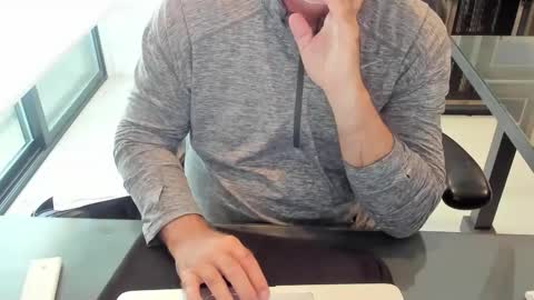 Snapshot of fhetzl chatting on October 6, 12:17 am fhetzl online show from October 6, 12:17 am