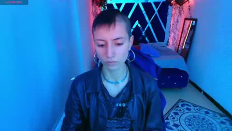   online show from July 19, 12:19 pm