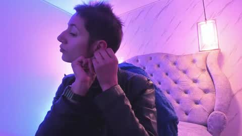   online show from February 12, 12:09 pm