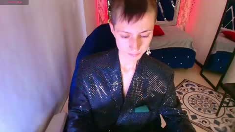   online show from July 22, 12:18 pm