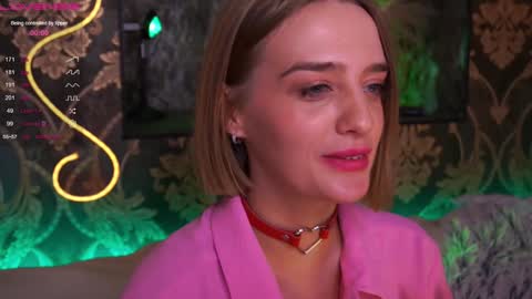 fieriadii online show from December 12, 1:53 am