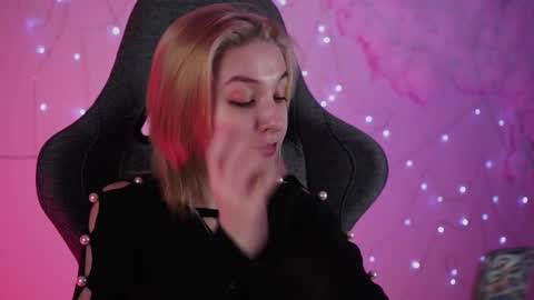 Snapshot of filipinaadams chatting on February 27, 2:35 am cap and Lana  online show from February 27, 2:35 am