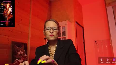 Lady online show from February 1, 7:11 pm