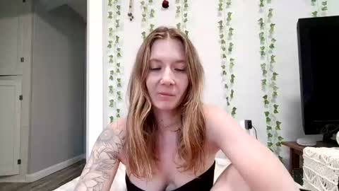 Goddess Natalia Findom online show from June 19, 6:25 pm