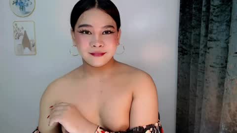 Jasmine online show from July 11, 1:10 am