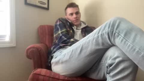Snapshot of finnabun33 chatting on December 4, 7:06 pm Jake I am Bicurious online show from December 4, 7:06 pm