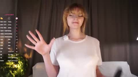 Emily online show from July 12, 7:06 pm