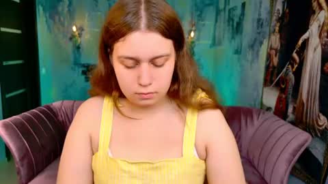 fiora online show from June 14, 5:20 am