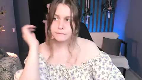 fiora online show from July 11, 6:51 am
