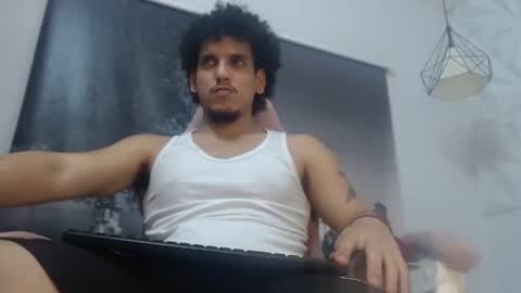 fire_boy69 online show from March 18, 3:01 am