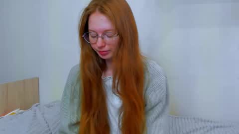 fire_luna online show from February 24, 5:32 am