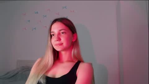 fireflies_fly_ online show from July 1, 7:33 pm